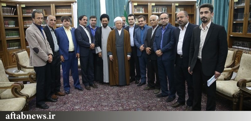 اصلاحطلبان استان به دیدار هاشمی رفسنجانی رفتند + تصاویر