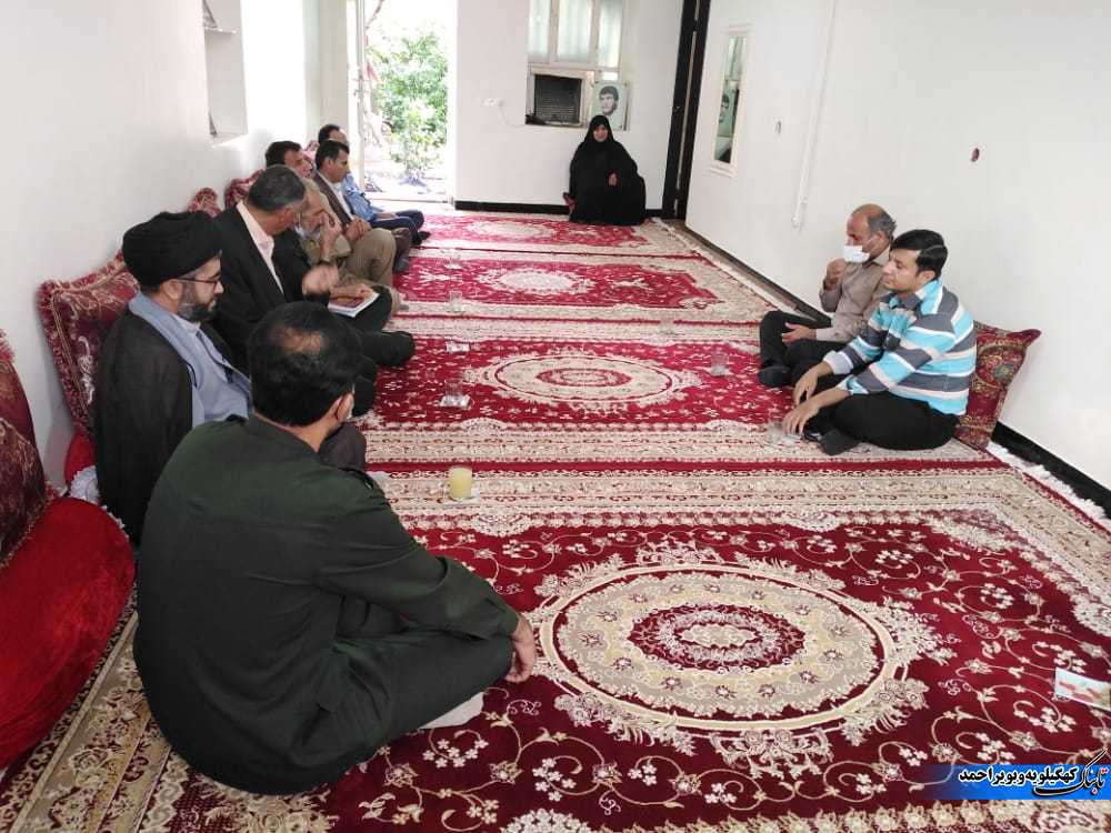 ادای احترام و دیدار با خانواده شهیدان فرهنگی در چهارمین روز از بزرگداشت مقام معلم+تصاویر