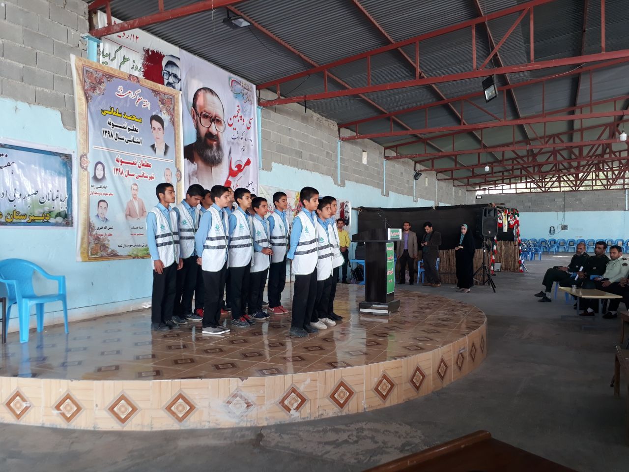 جشن روز معلم و نکوداشت اسطوره تاریخ آموزش عشایر+تصاویر جشن روز معلم و نکوداشت اسطوره تاریخ آموزش عشایر+تصاویر