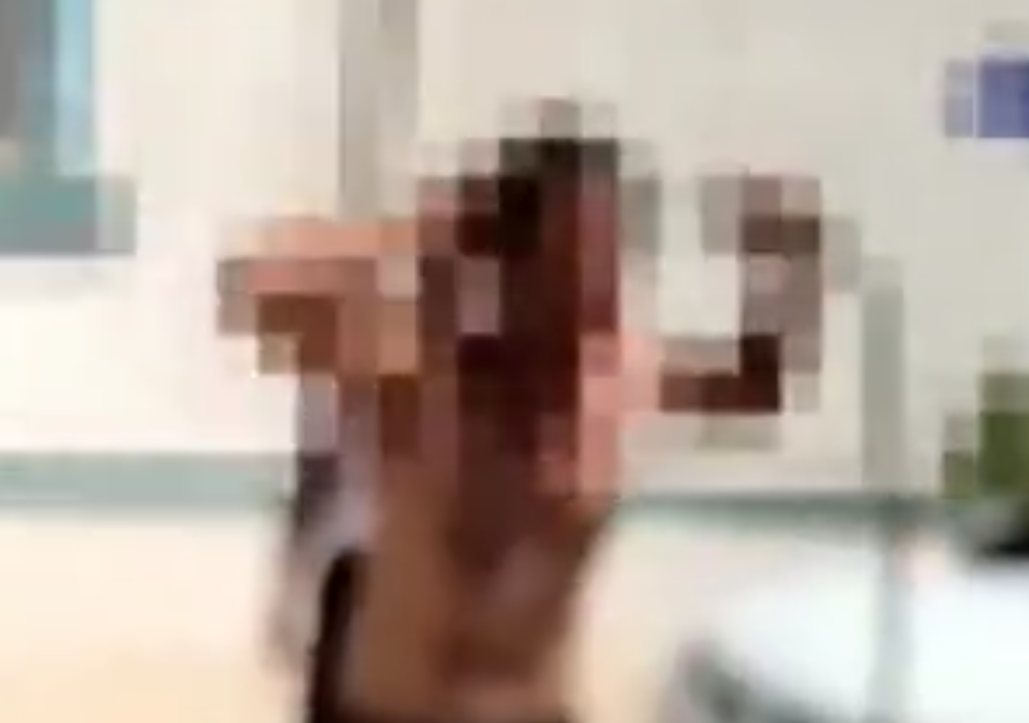 ماجرای عجیب استحمام یک معترض در آبفا!