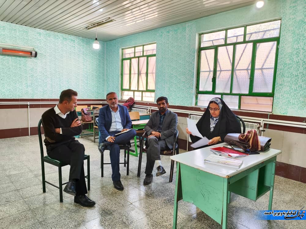 پیگیری متفاوت بازخوردهای آموزشی در شهرستان لنده