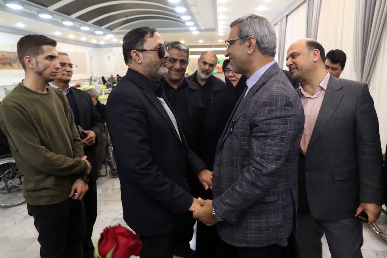 حضور استاندار خراسان رضوی در جمع جانبازان آسایشگاه امام خمینی (ره) مشهد+ فیلم و عکس
