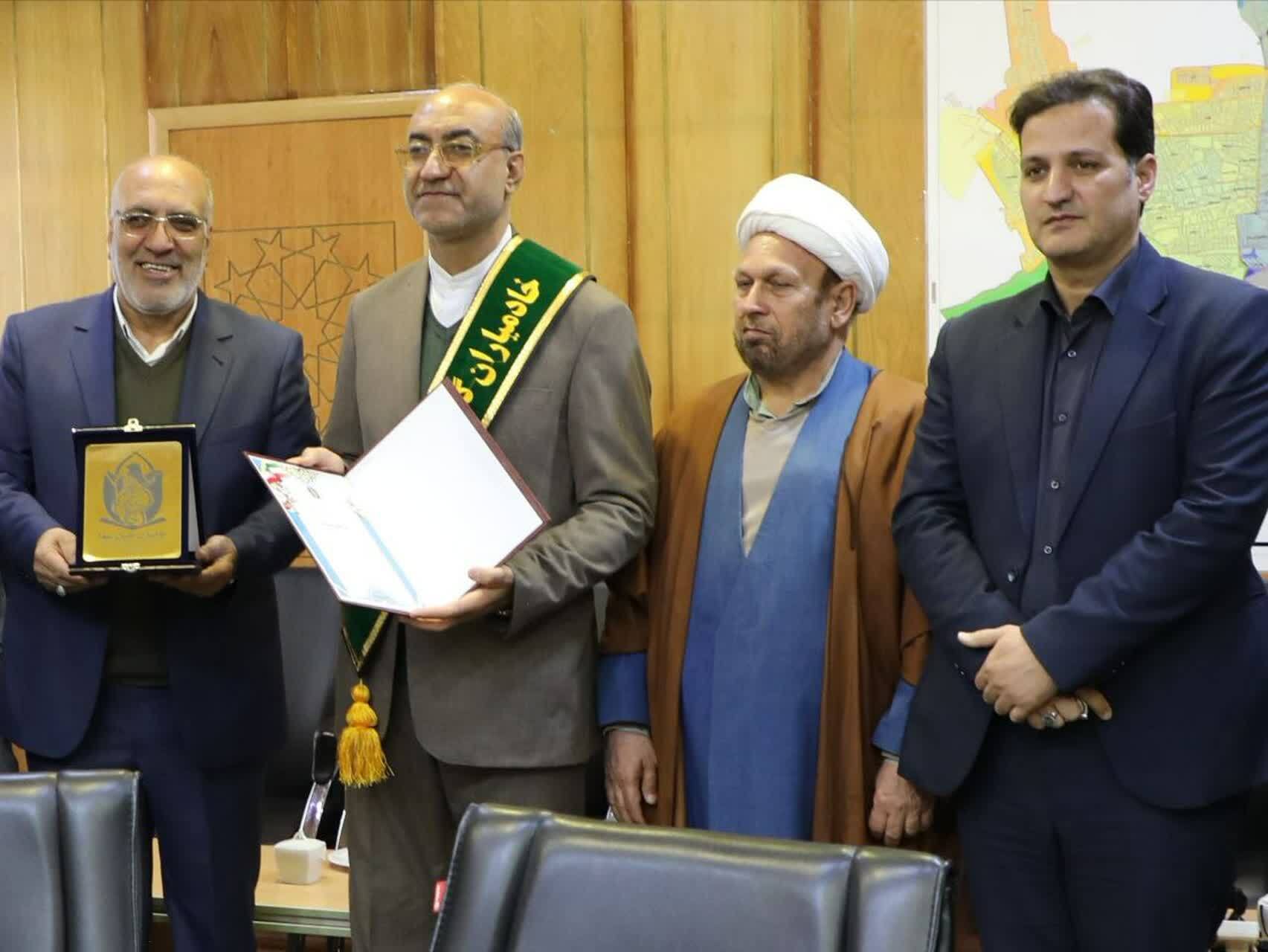 اگر شاخص و مبنا، رهبر و ولایت امر باشد مسیر، مسیری درستی است/ پیشنهاد تشکیل شورای عالی ایثارگران استان