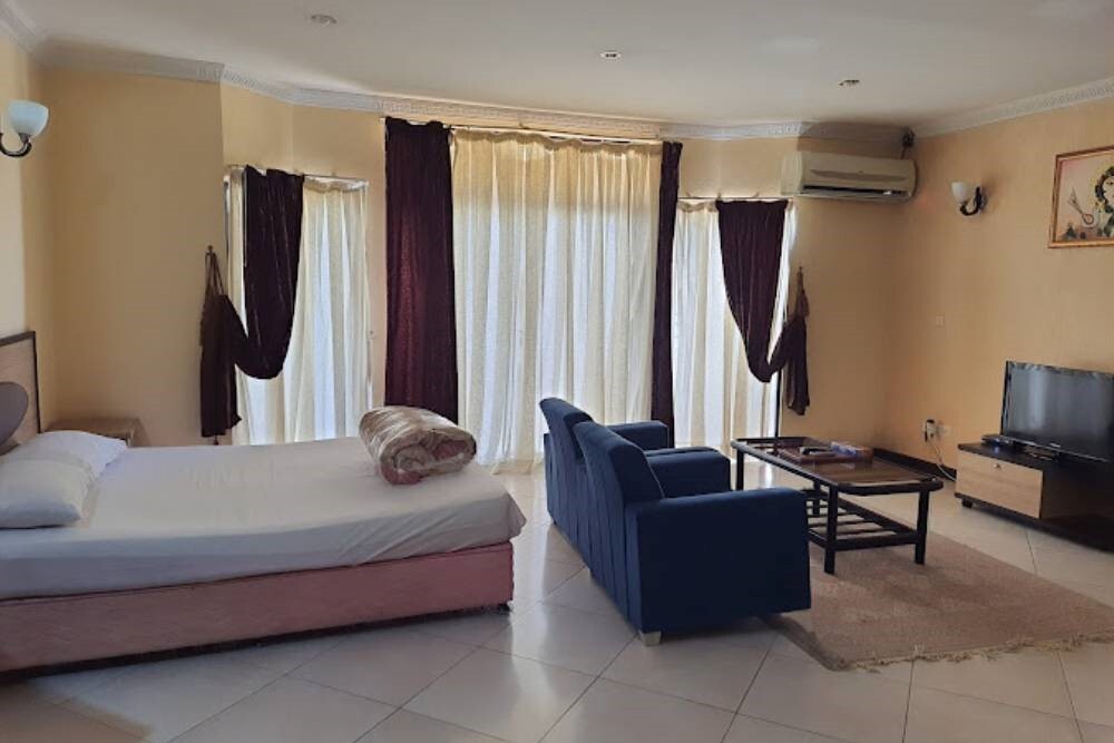 صبحانه هتل پارسیان کیش؛ یکی از امکانات هتل