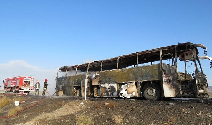 آخرین جزئیات تصادف اتوبوس با دو دستگاه تریلی در محور کهورستان