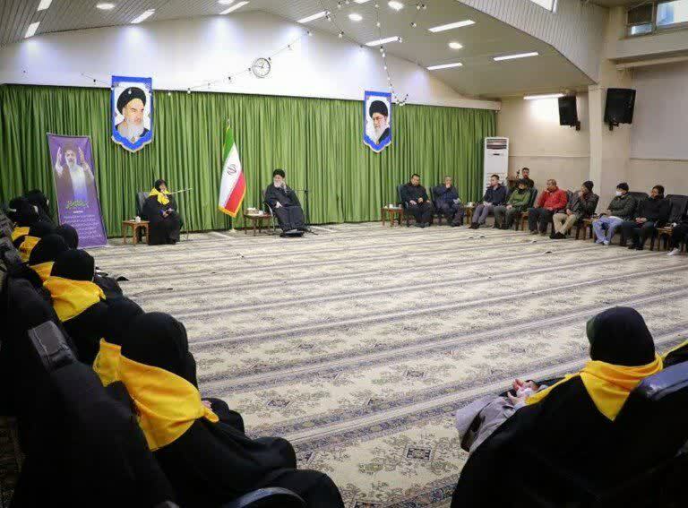 مروج معارف اهلبیت (ع) در منطقه خود باشید/تفکر شیعه مبتنی بر استکبارستیزی و مقاومت انقلابی است