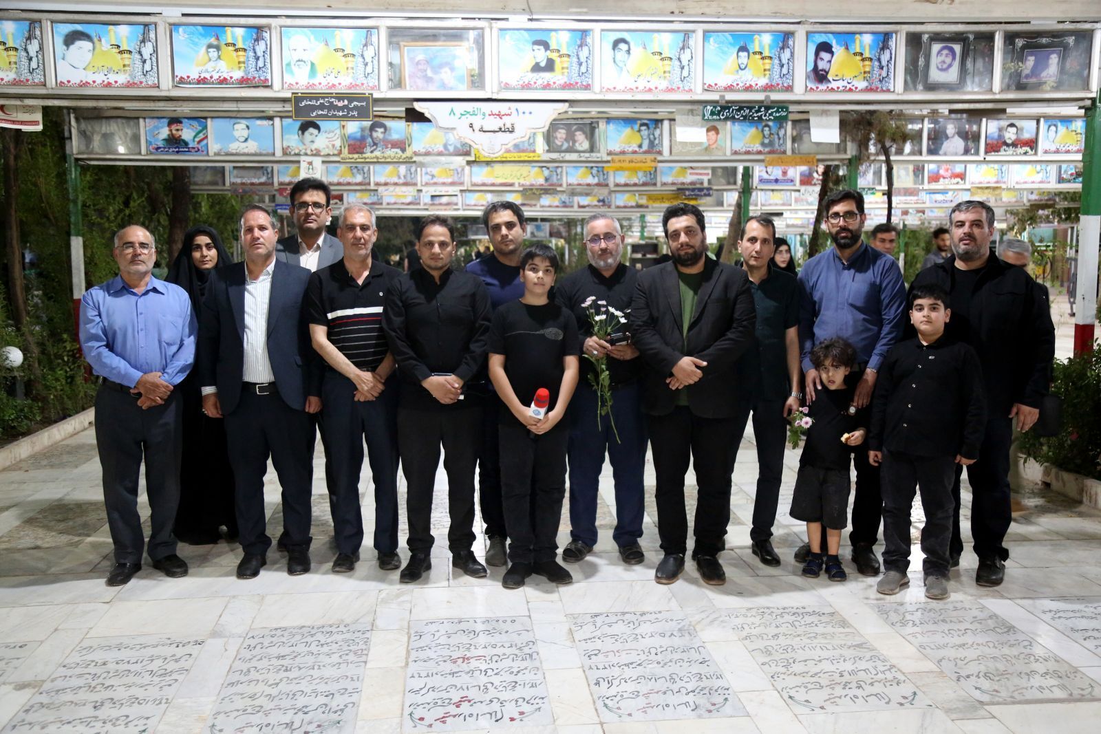 تجدید بیعت خبرنگاران قم با شهدای رسانه و دفاع مقدس