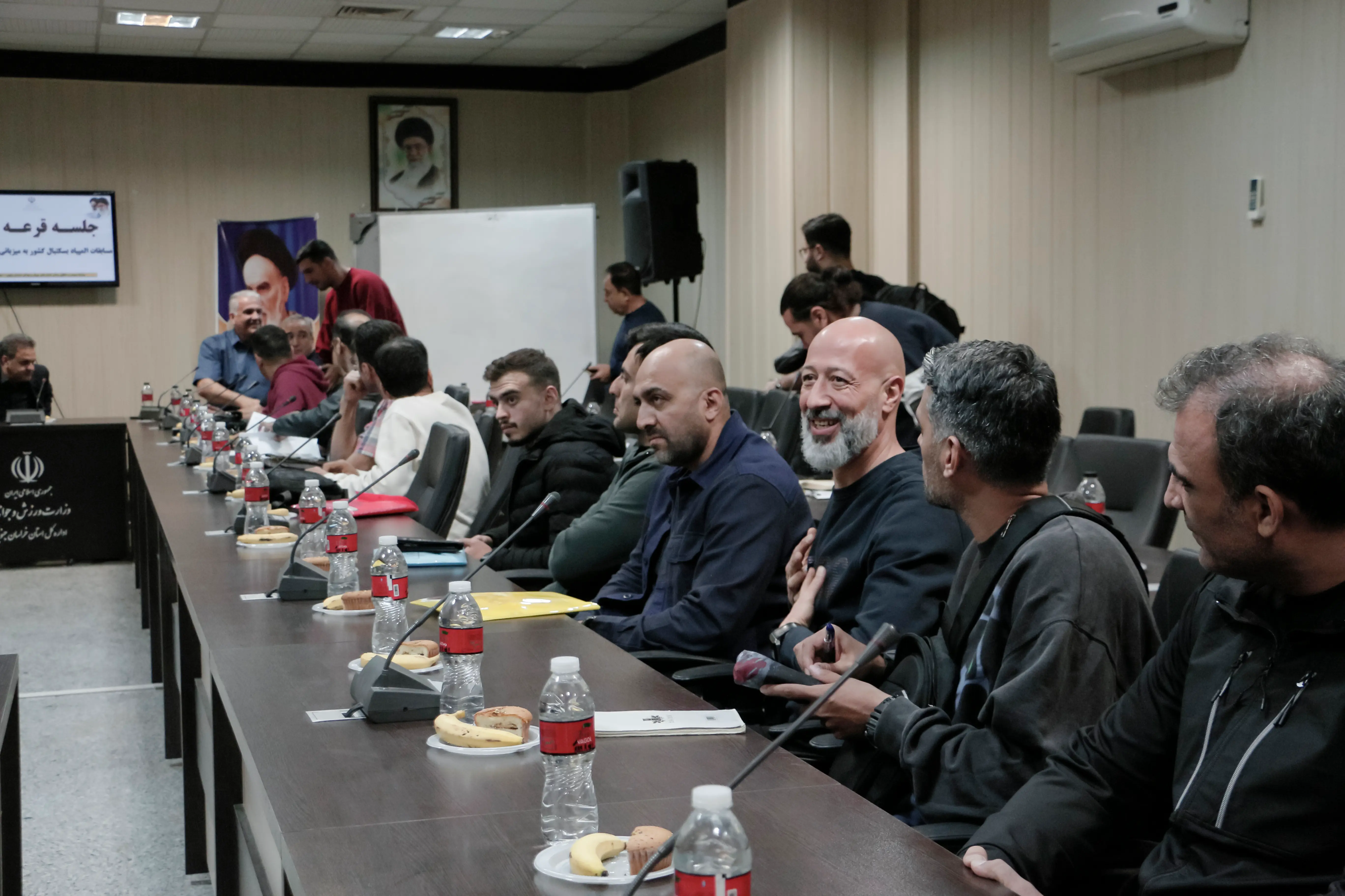 قرعهکشی هفتمین المپیاد استعدادهای برتر بسکتبال پسران در بیرجند با حضور مسئولین استانی برگزار شد + تصاویر // آقای ملکی چک کنند // قرعهکشی هفتمین المپیاد استعدادهای برتر بسکتبال پسران در بیرجند با حضور مسئولین استانی برگزار شد + تصاویر // آقای ملکی چک کنند //