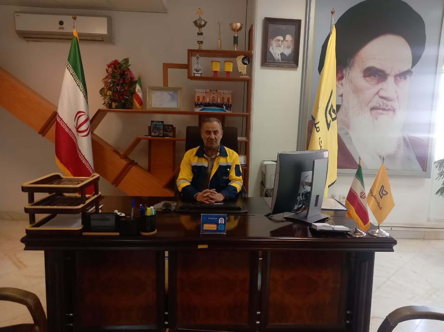 پست کرمانشاه همراه هنرمندان در نمایشگاه صنایع دستی