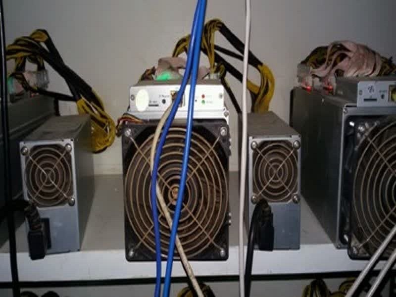 خاموشی ماینر&zwnj;های غیرمجاز در کرمانشاه