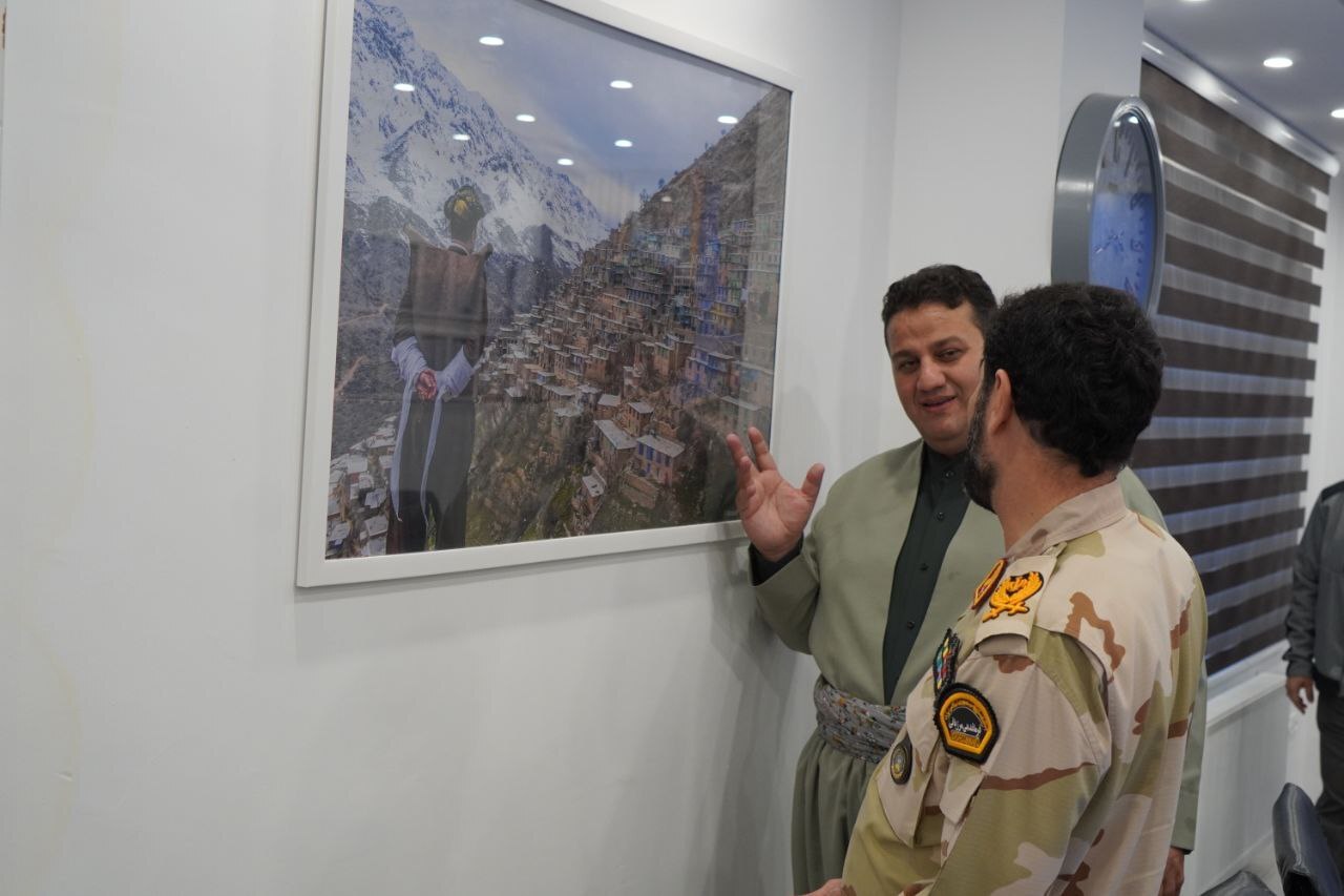 امنیت مرزهای کردستان خط قرمز نیروهای مسلح/ ساماندهی کولبری و معیشت مرزنشینان در اولویت است امنیت مرزهای کردستان خط قرمز نیروهای مسلح/ ساماندهی کولبری و معیشت مرزنشینان در اولویت است